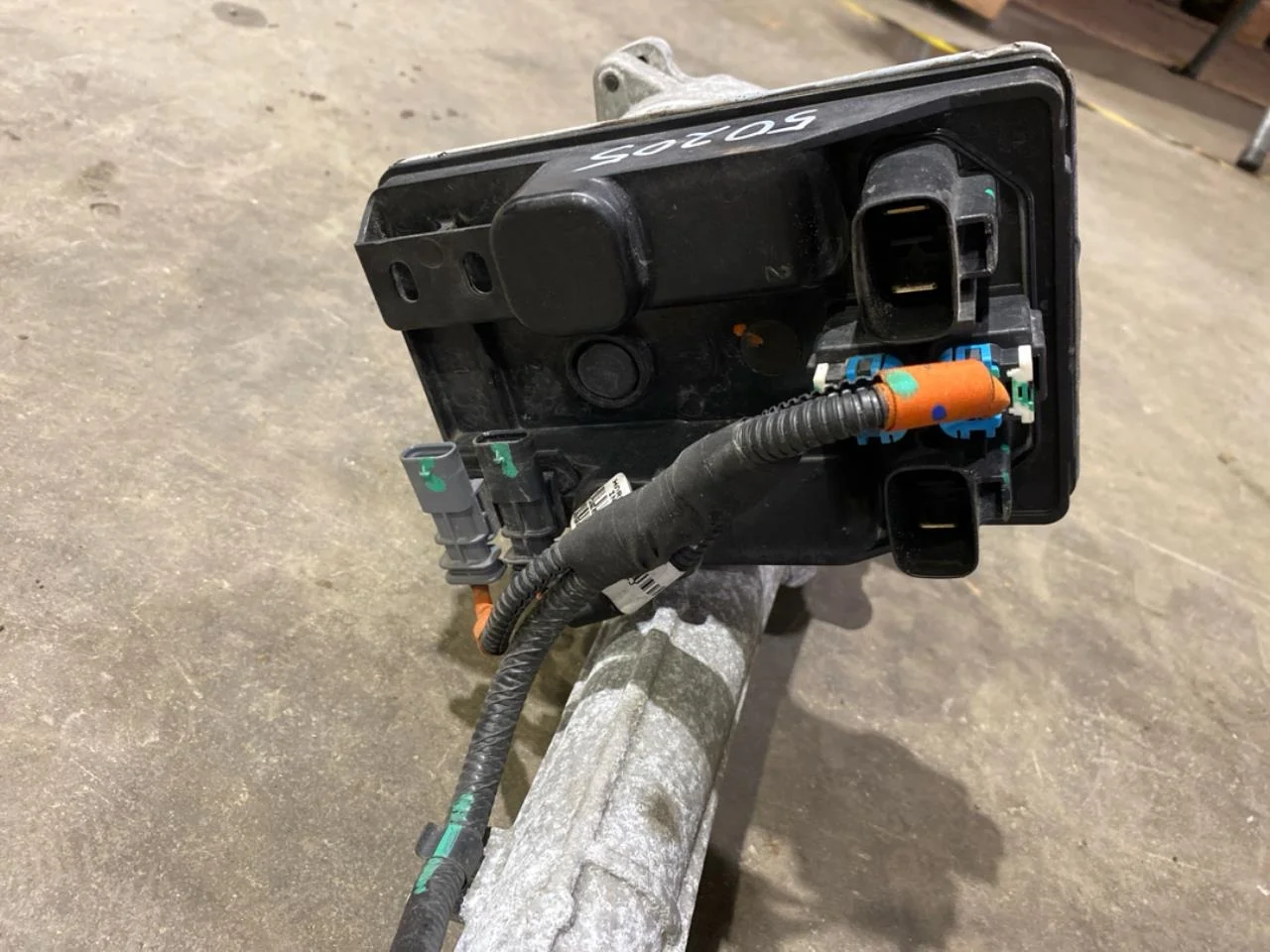 Tesla MODEL Y 2021- Power steering rack, electric view 4