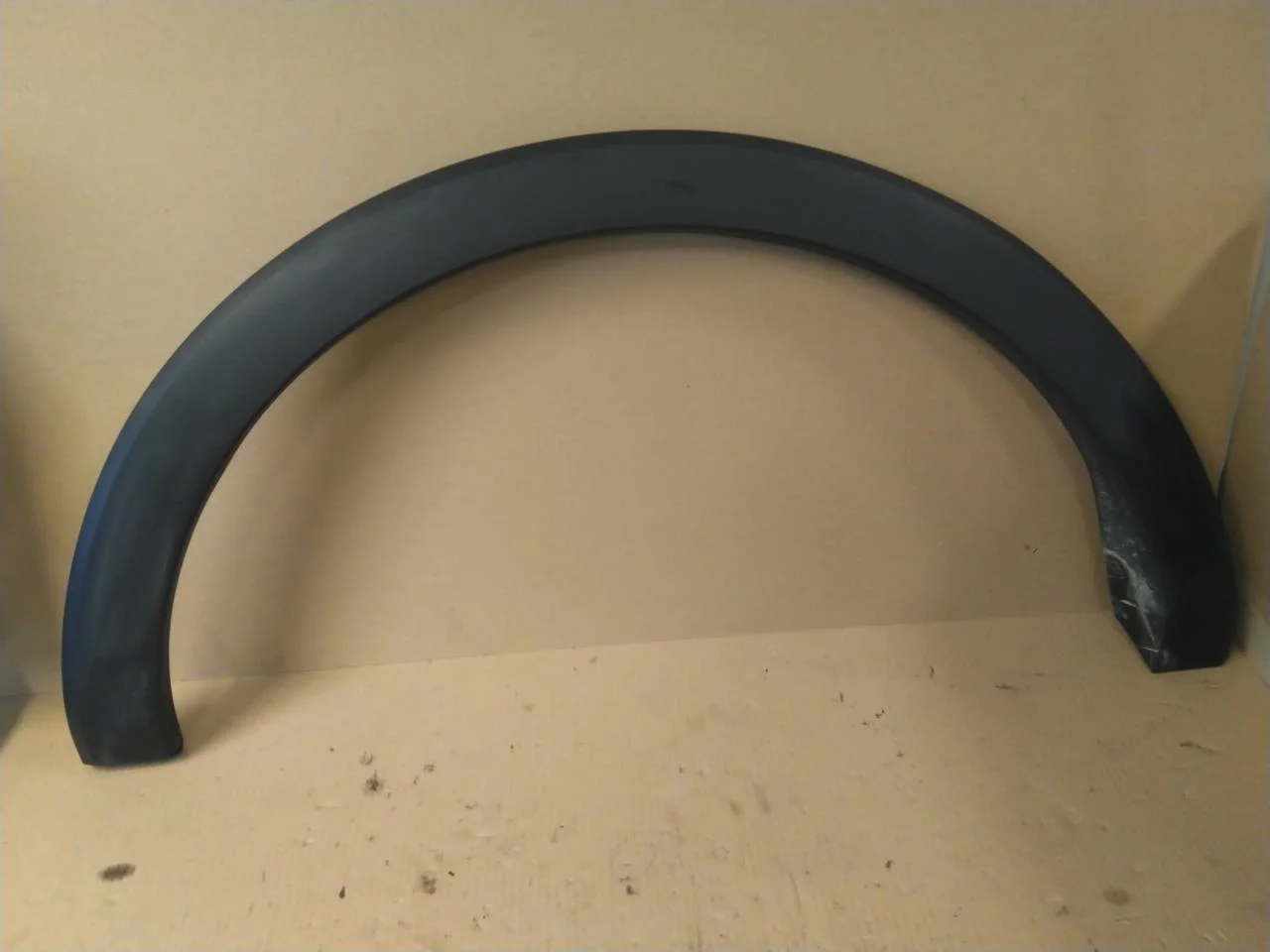 Ford E-TRANSIT 2022- Wheel arch trim