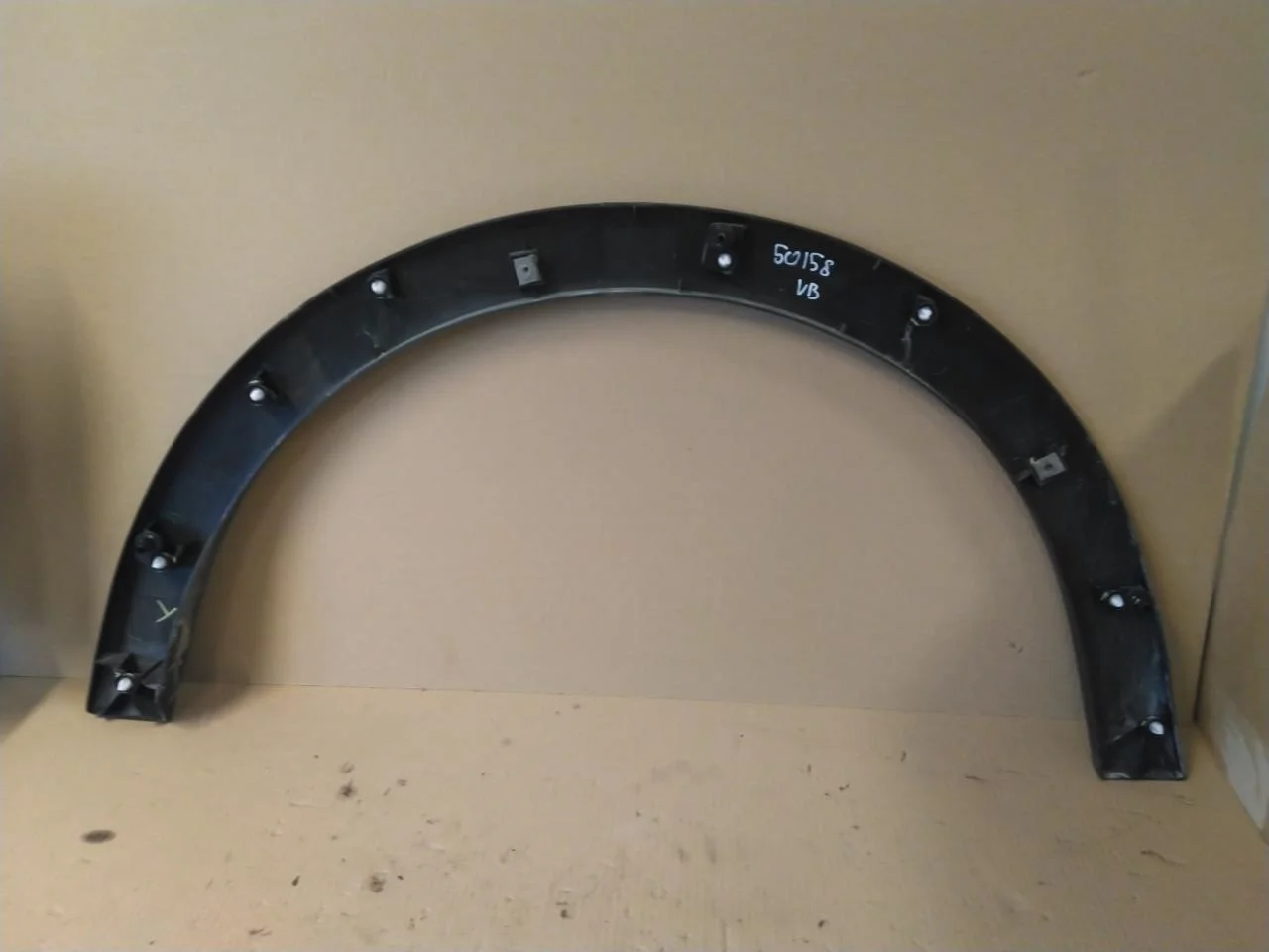 Ford E-TRANSIT 2022- Wheel arch trim view 2