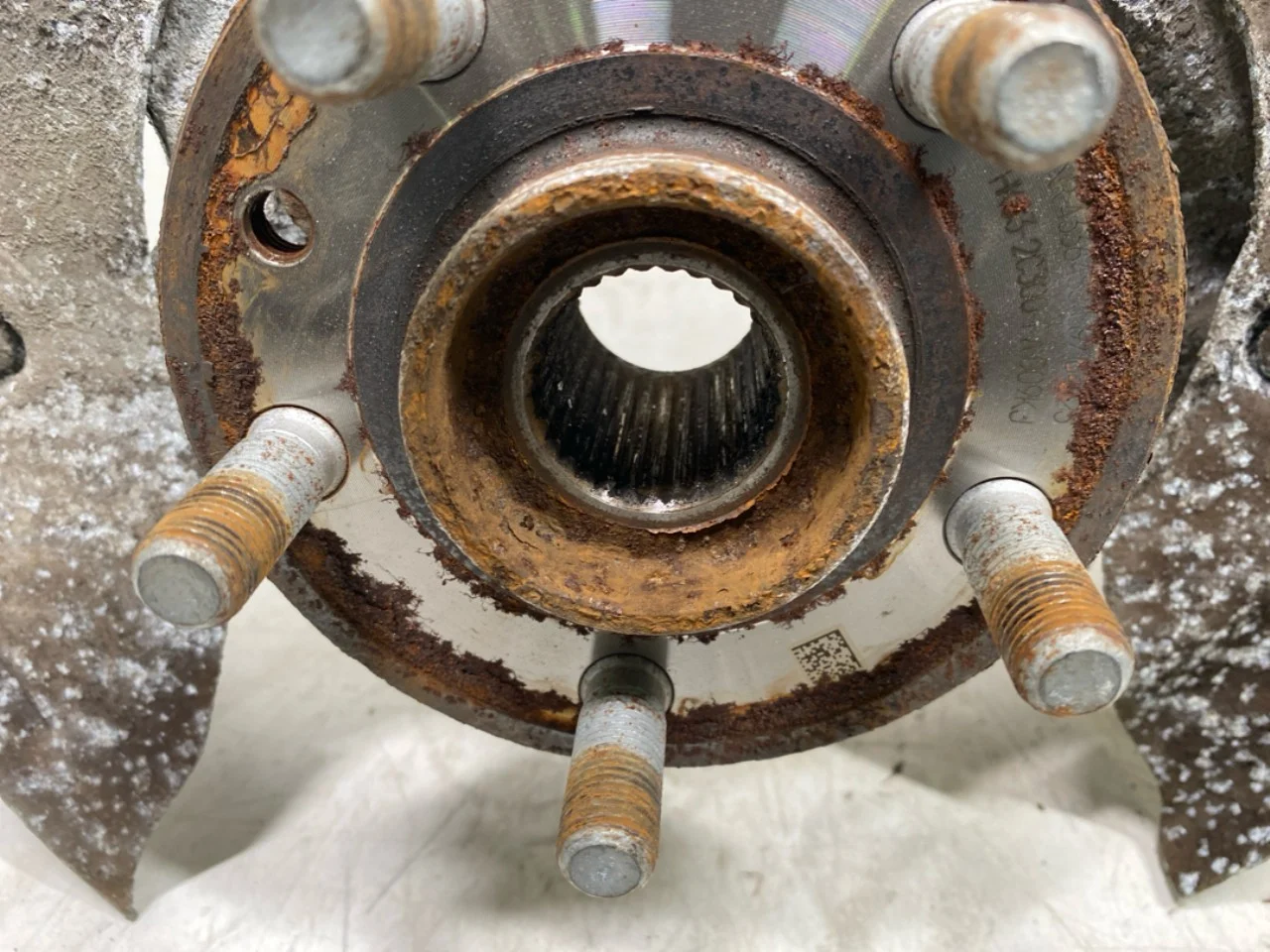 Jaguar I-PACE 2018- Stub axle carrier, left front view 4
