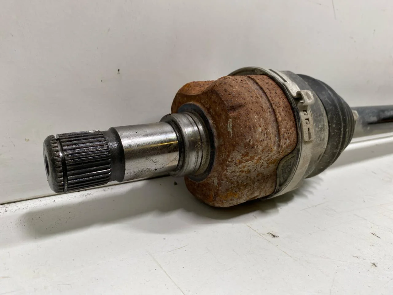 Audi Q4 E-TRON FZ 2021- Rear right driveshaft view 2