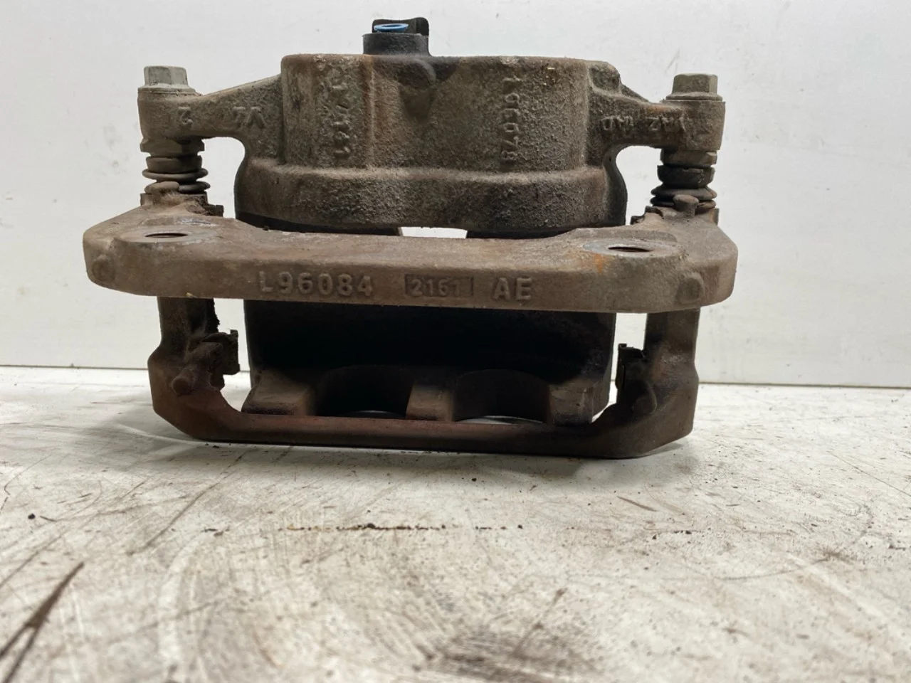 Volkswagen ID.4 2021- Féknyereg, első, bal nézet 4