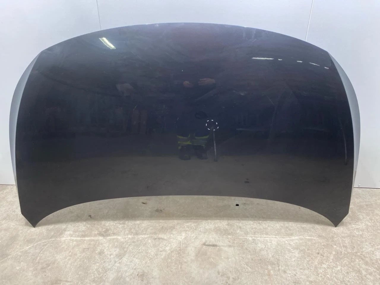 Volkswagen ID.4 2021- Bonnet