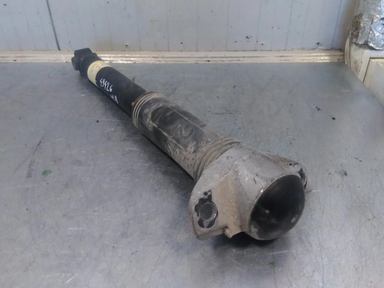 Toyota BZ4X EA10 2022- Amortizor, spate vedere 2