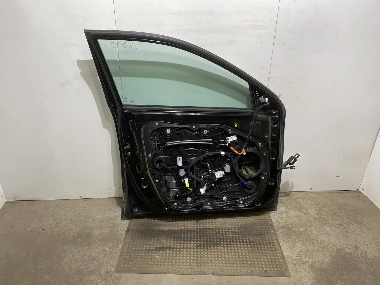 Kia NIRO SG2 2023- Ajtó, 4 ajtós, első, bal nézet 4
