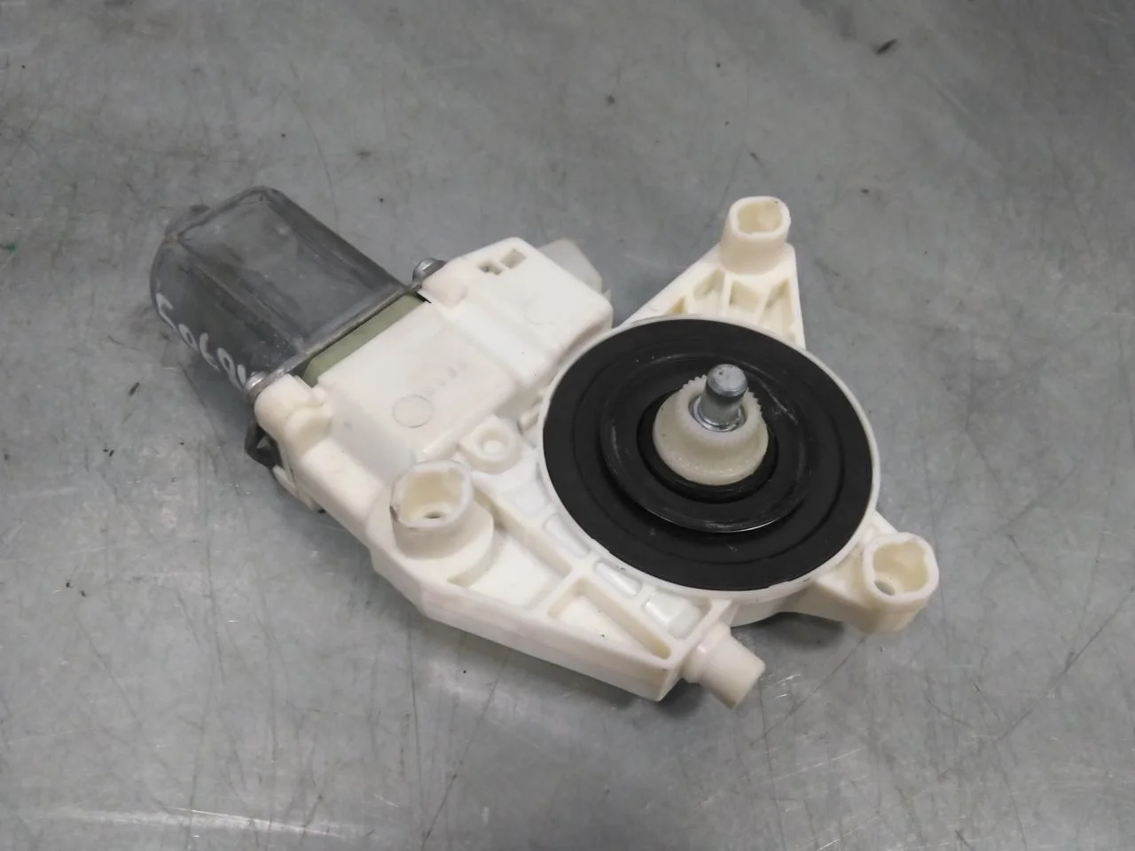 Mercedes V W447//W640/W448 2014- Ablakemelő motor