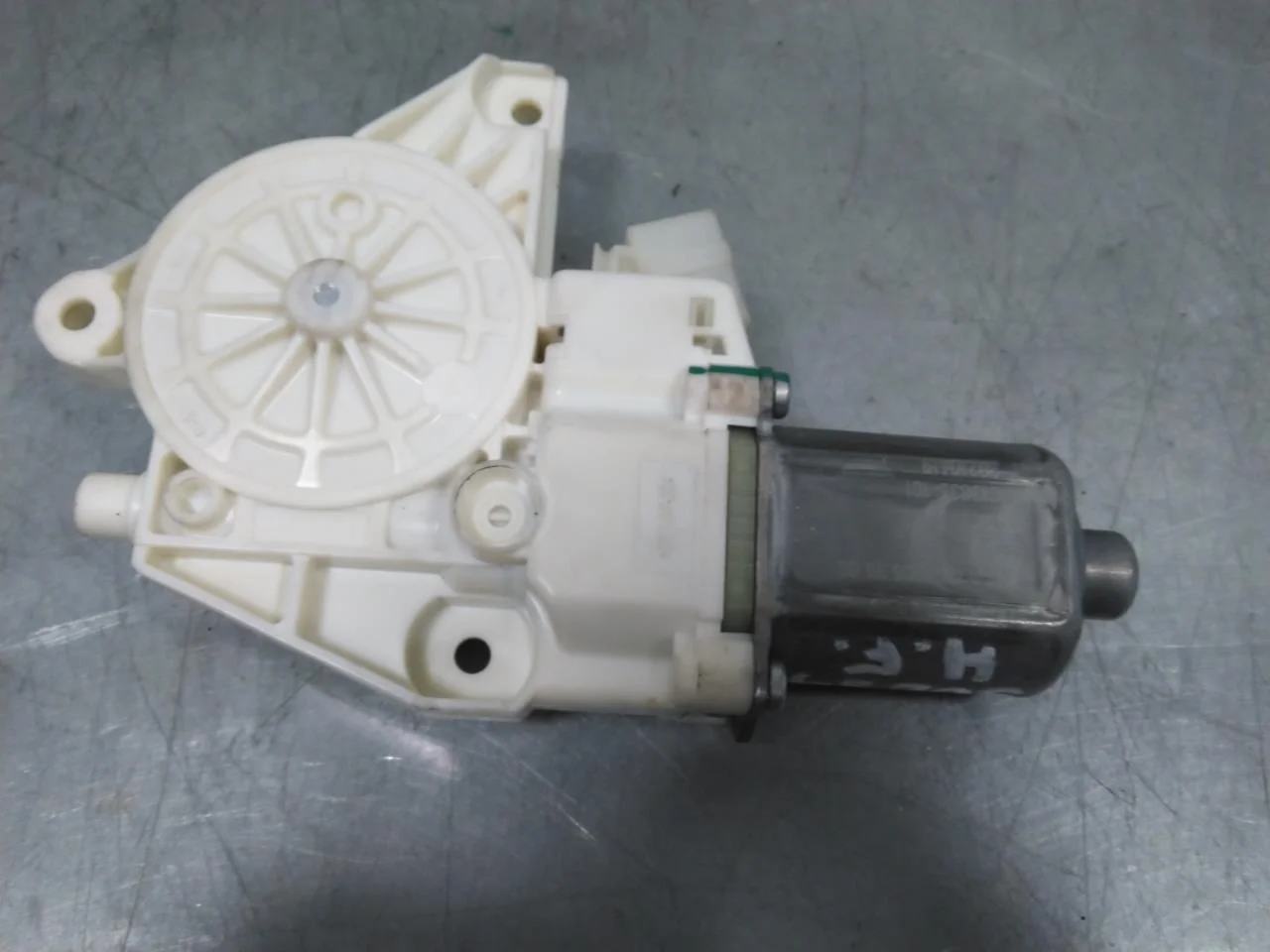 Mercedes V W447//W640/W448 2014- Ablakemelő motor nézet 2