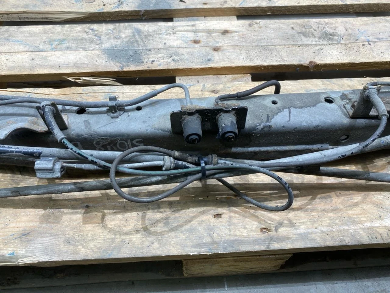 Nissan E-NV200 / EVALIA Rear suspension, other view 4