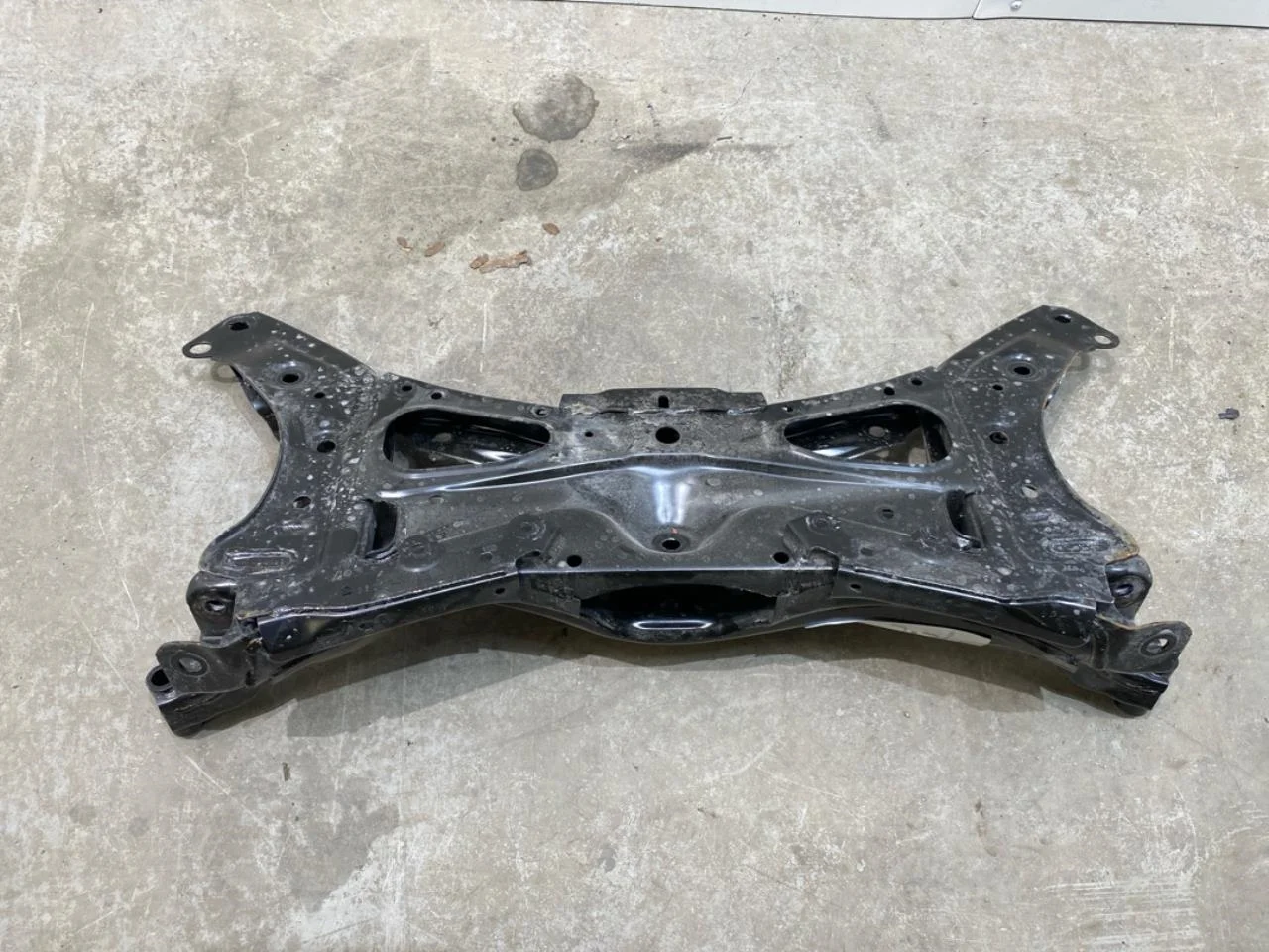 Honda E:NY1 2023- Front subframe view 2