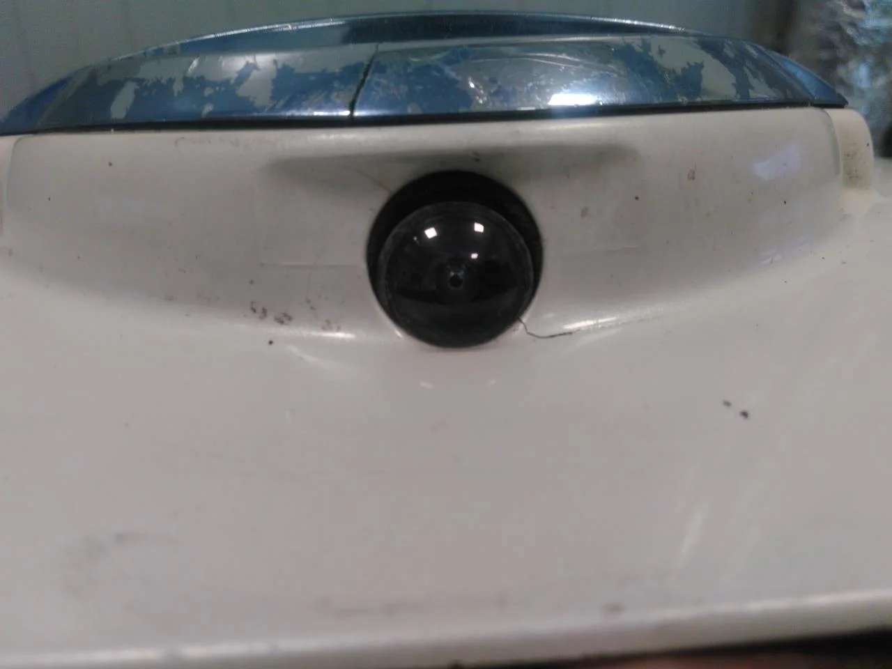 Nissan LEAF 2011-17 Charging port cover, electric / hybrid view 4