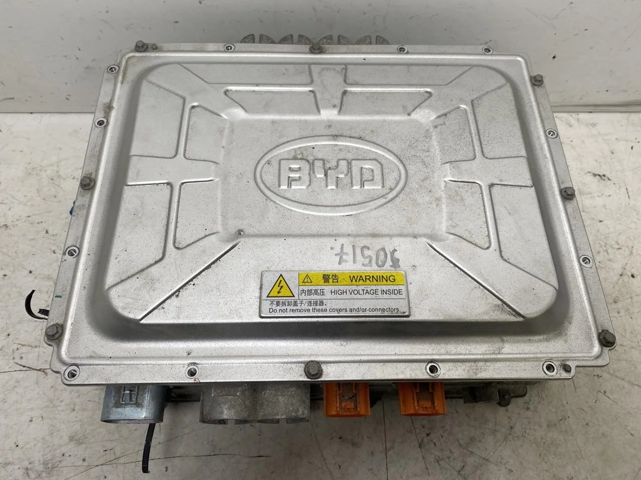 Byd ETP3 T3 2022- Akkumulátortöltő