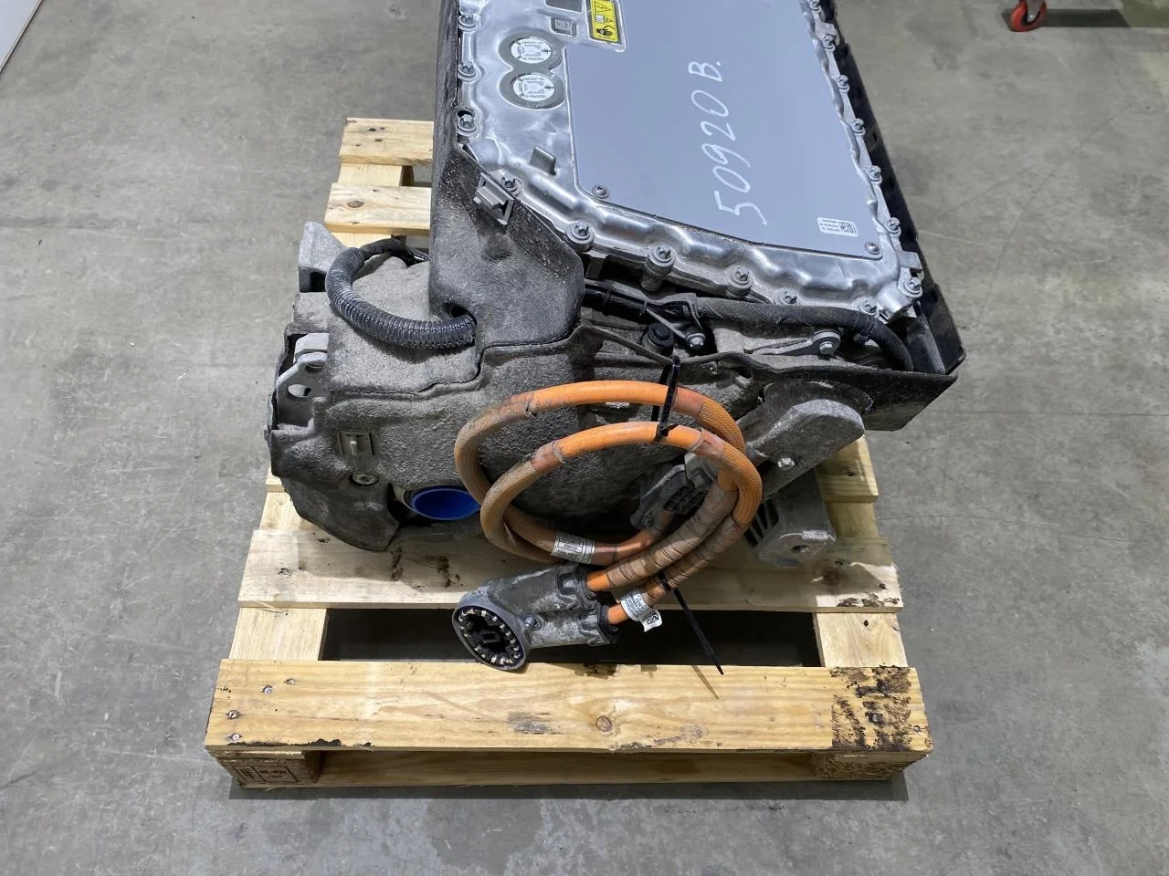 BMW X1/IX1 U11 2023- Motor electric spate vedere 2