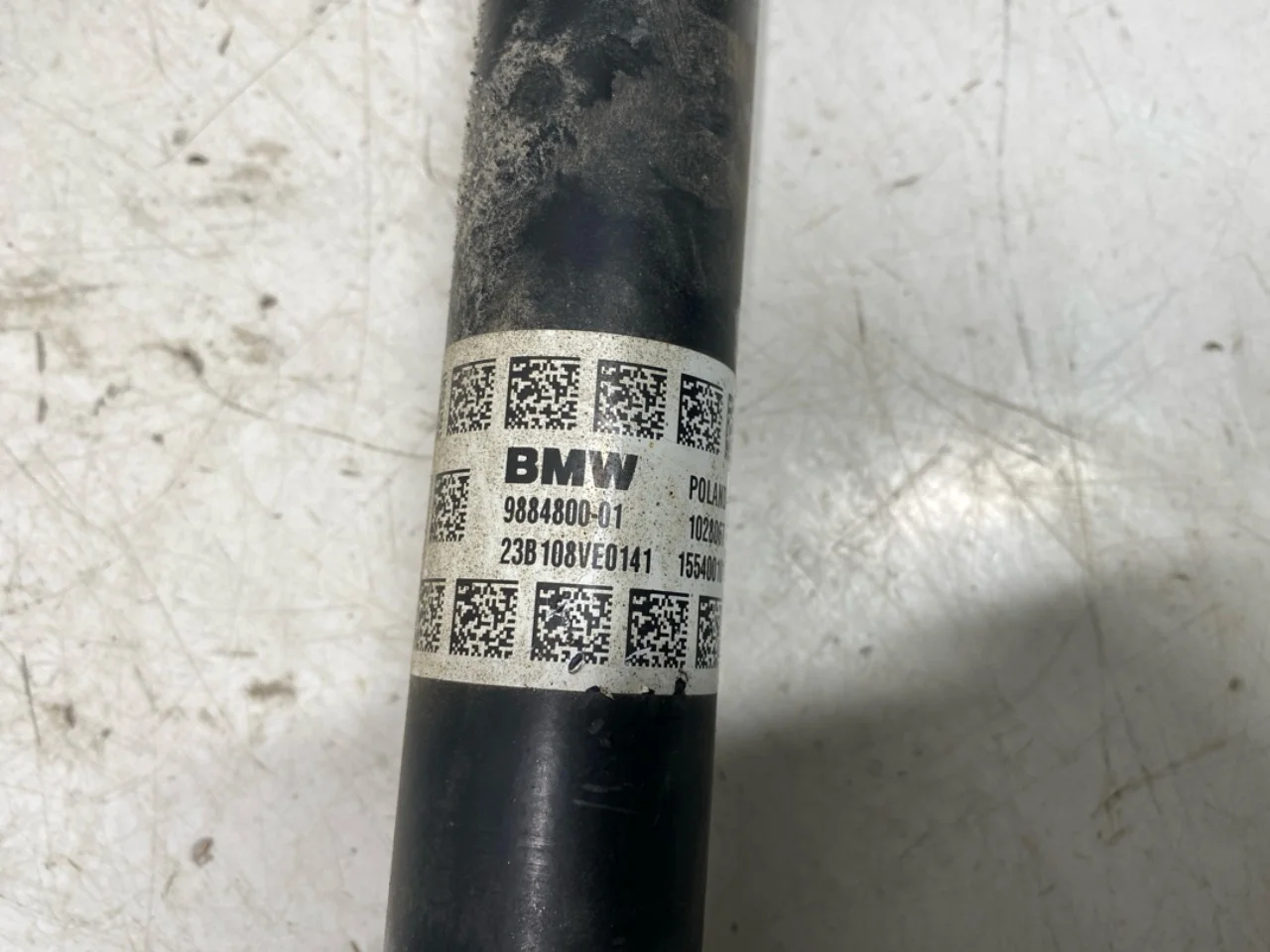 BMW X1/IX1 U11 2023- Rear right driveshaft view 4