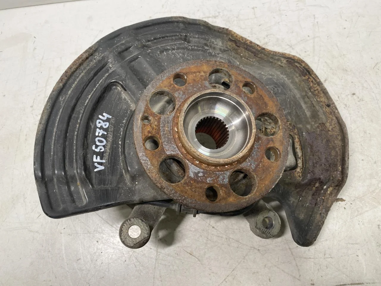 Mercedes B 180-200 W246/W242 2012-19 Csonkállvány, bal első