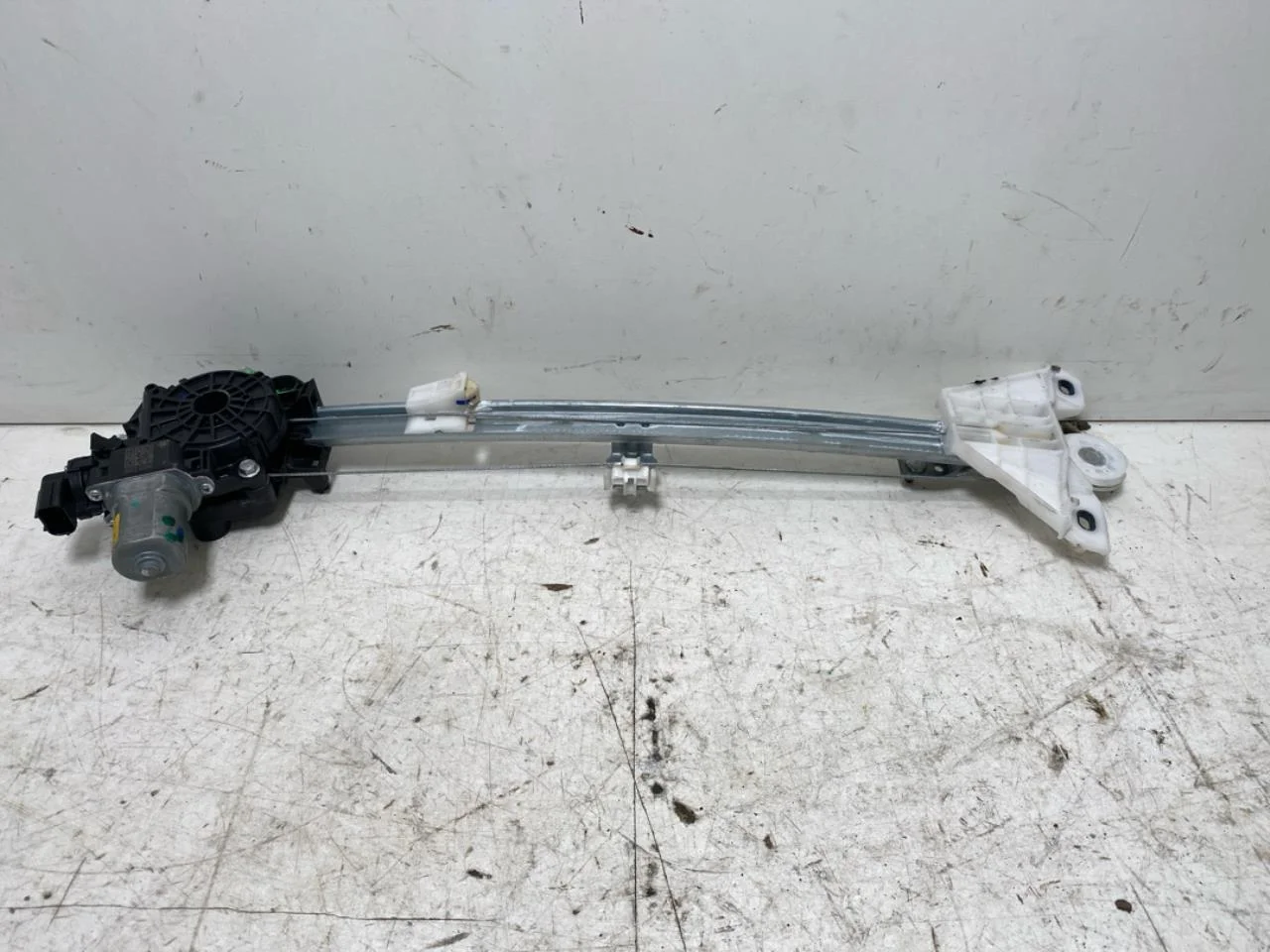 Honda E:NY1 2023- Electric window regulator, complete view 2