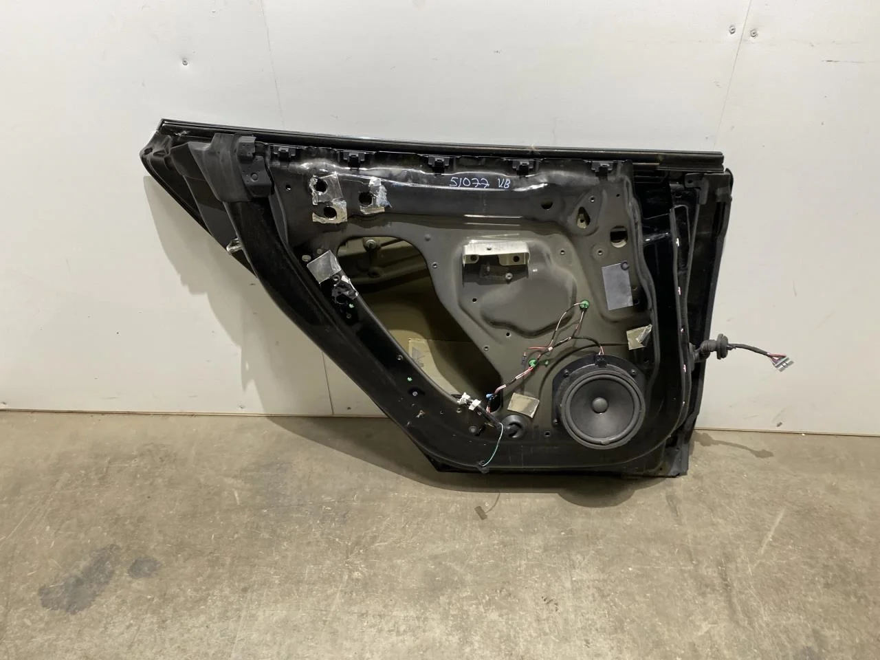 Tesla MODEL S 2013- Ajtó, 4 ajtós, hátsó, bal nézet 4