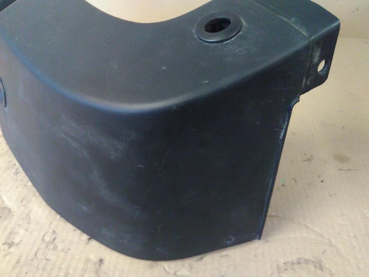 Ford E-TRANSIT 2022- Rear bumper section, left view 4