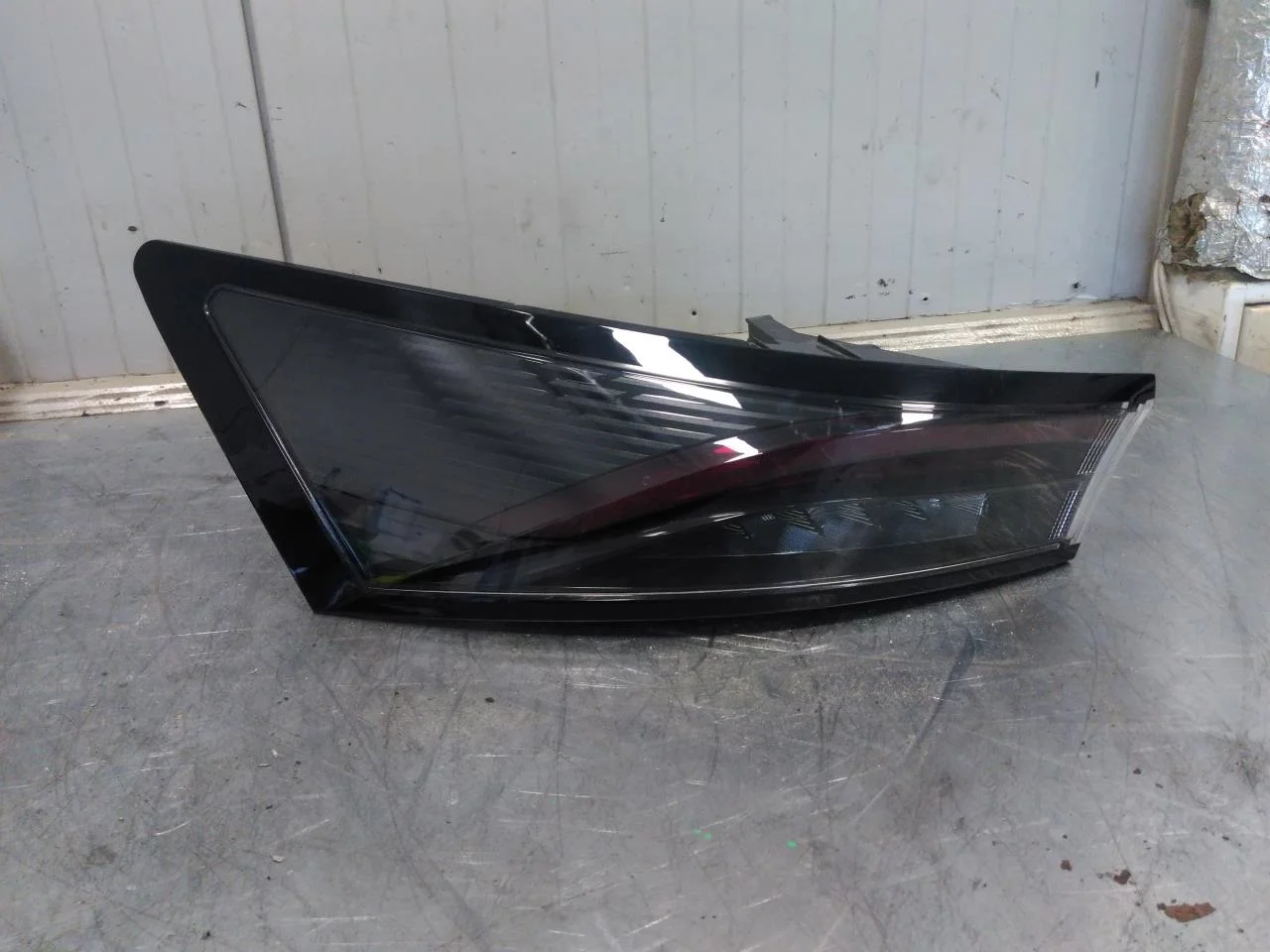 Nissan ARIYA 2021- Lampă spate stânga