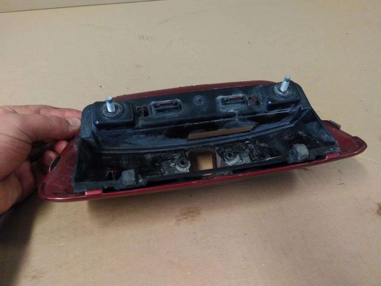 Nissan LEAF 2011-17 Tailgate exterior handle view 3