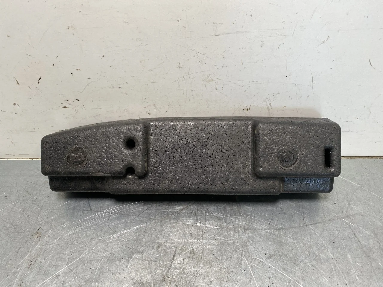 Ford E-TRANSIT 2022- Towing eye view 4