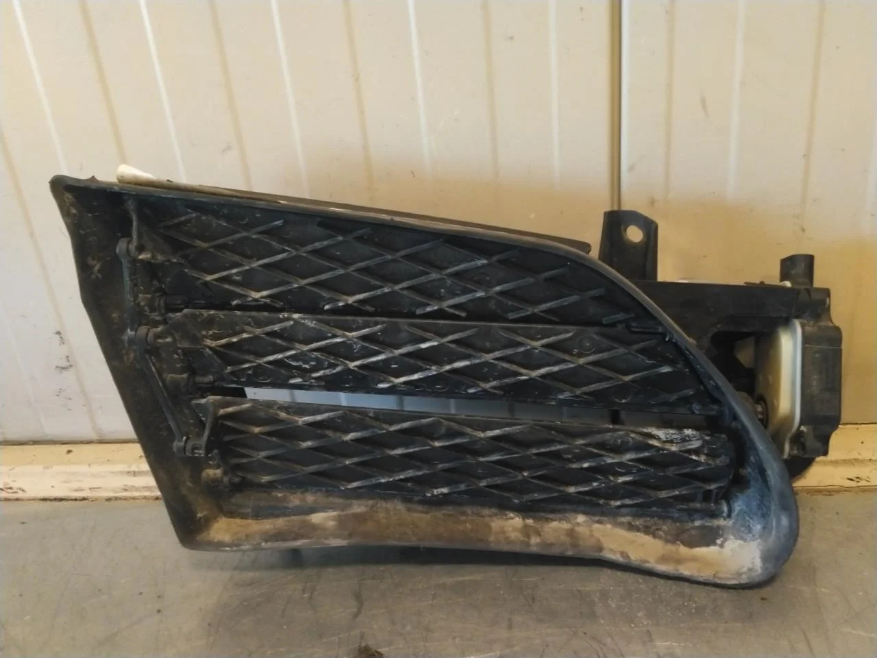 Tesla MODEL S 2013- Hűtőrács, bal oldali rész nézet 2