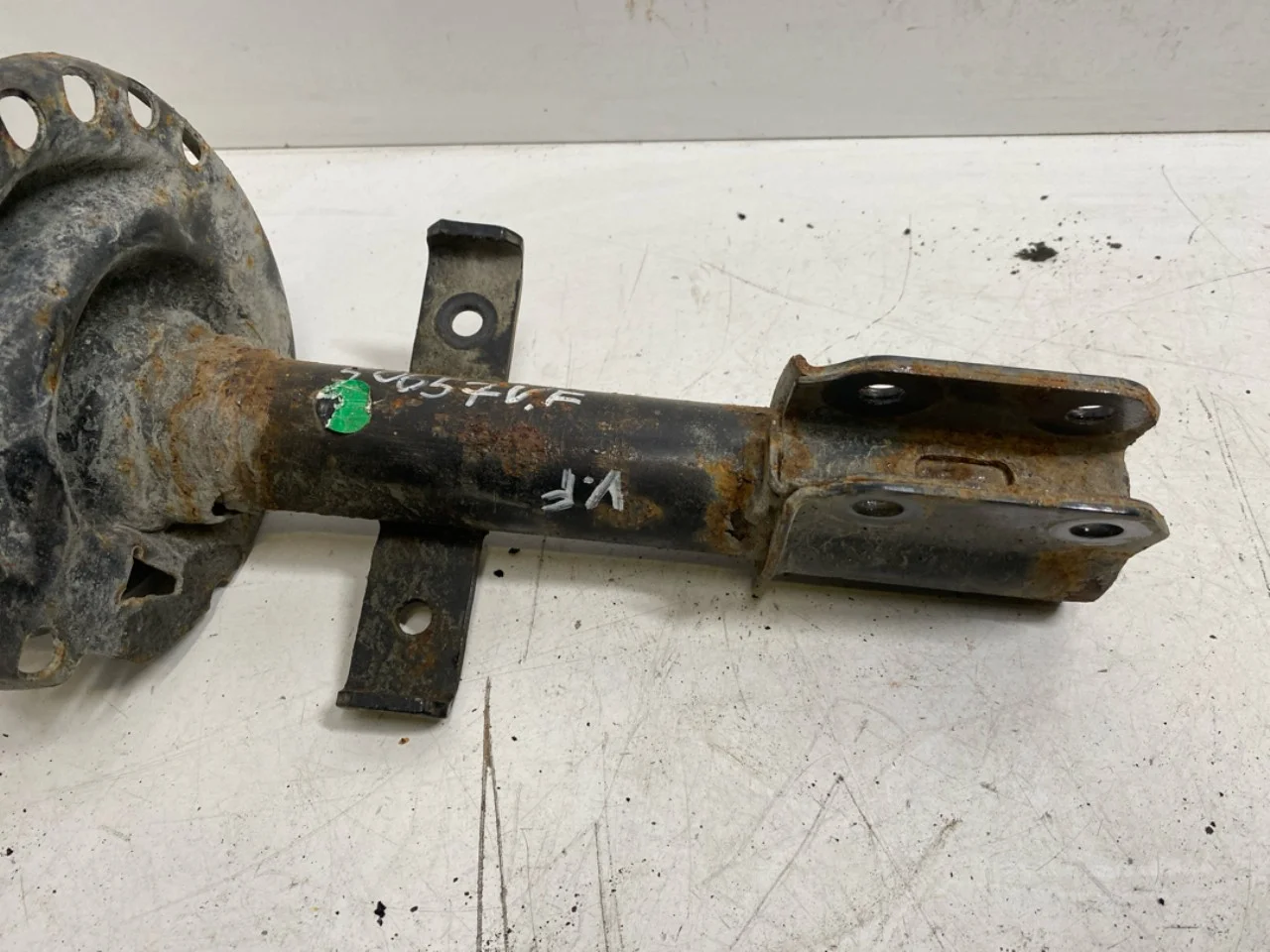 Renault ZOE/E- TECH 2013--> Strut assembly, front left view 2