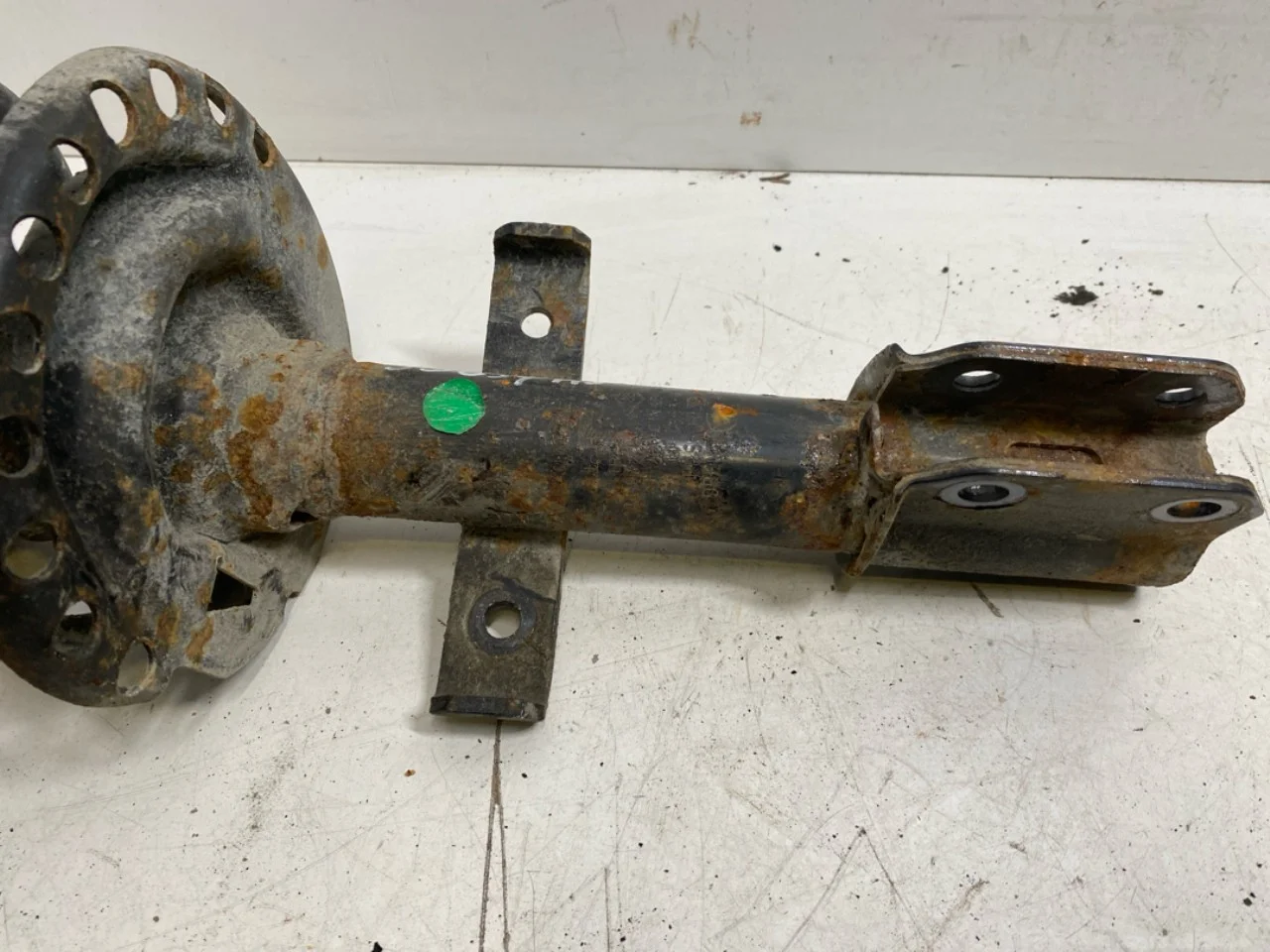Renault ZOE/E- TECH 2013--> Strut assembly, front right view 2