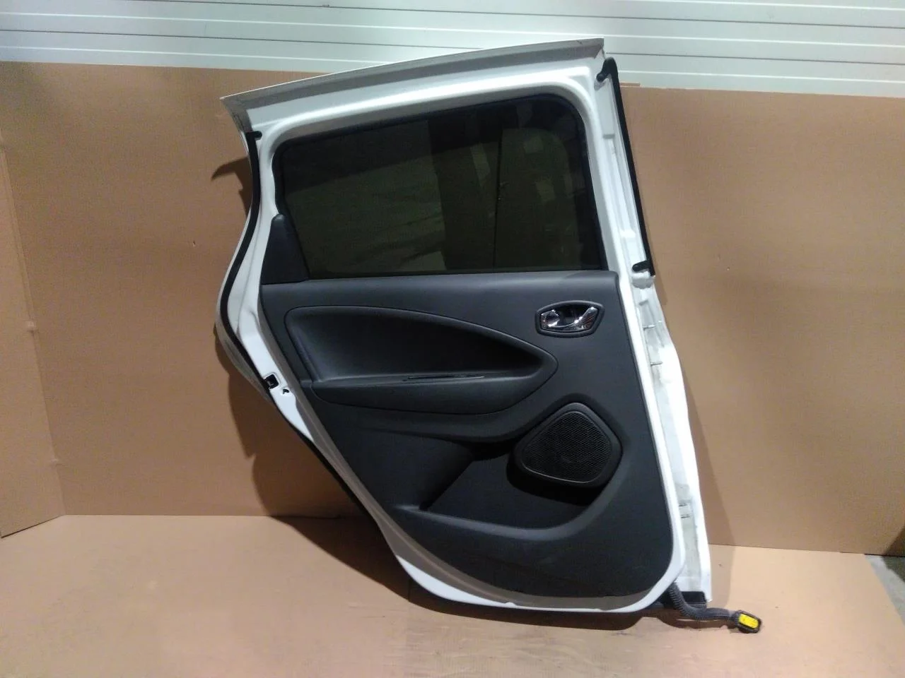 Renault ZOE/E- TECH 2013--> Ajtó, 4 ajtós, hátsó, bal nézet 4