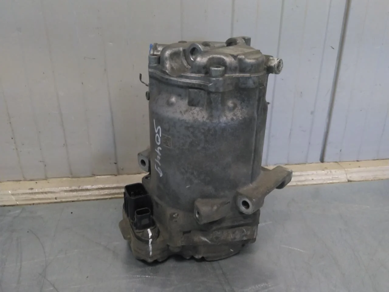 Nissan LEAF 2011-17 A/C compressor