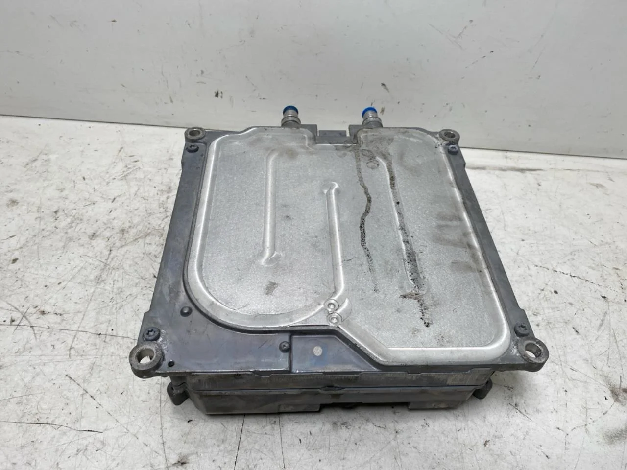 Mercedes V W447//W640/W448 2014- Invertor, 12-220V vedere 4