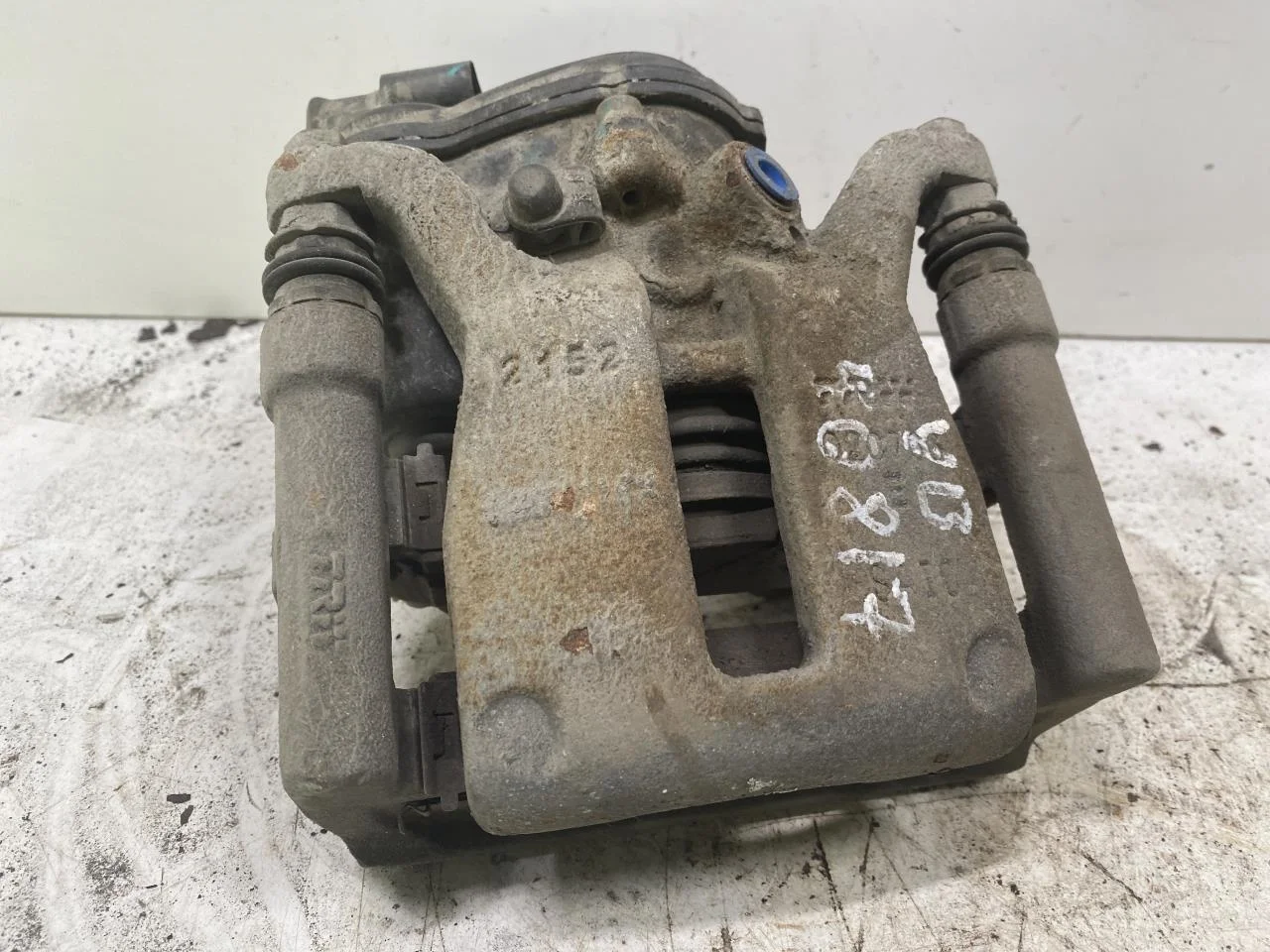 Mg MARVEL R 2022- Etrier frână spate stânga