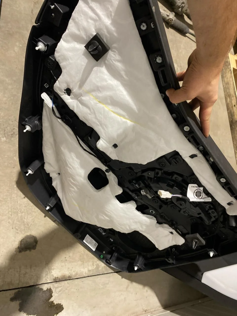Fisker OCEAN Door trim panel, right view 3