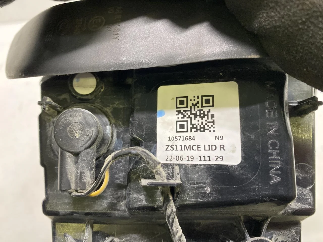 Mg ZS EV 2020- Hátsó lámpa, jobb, csomagtérajtón (belső) nézet 4