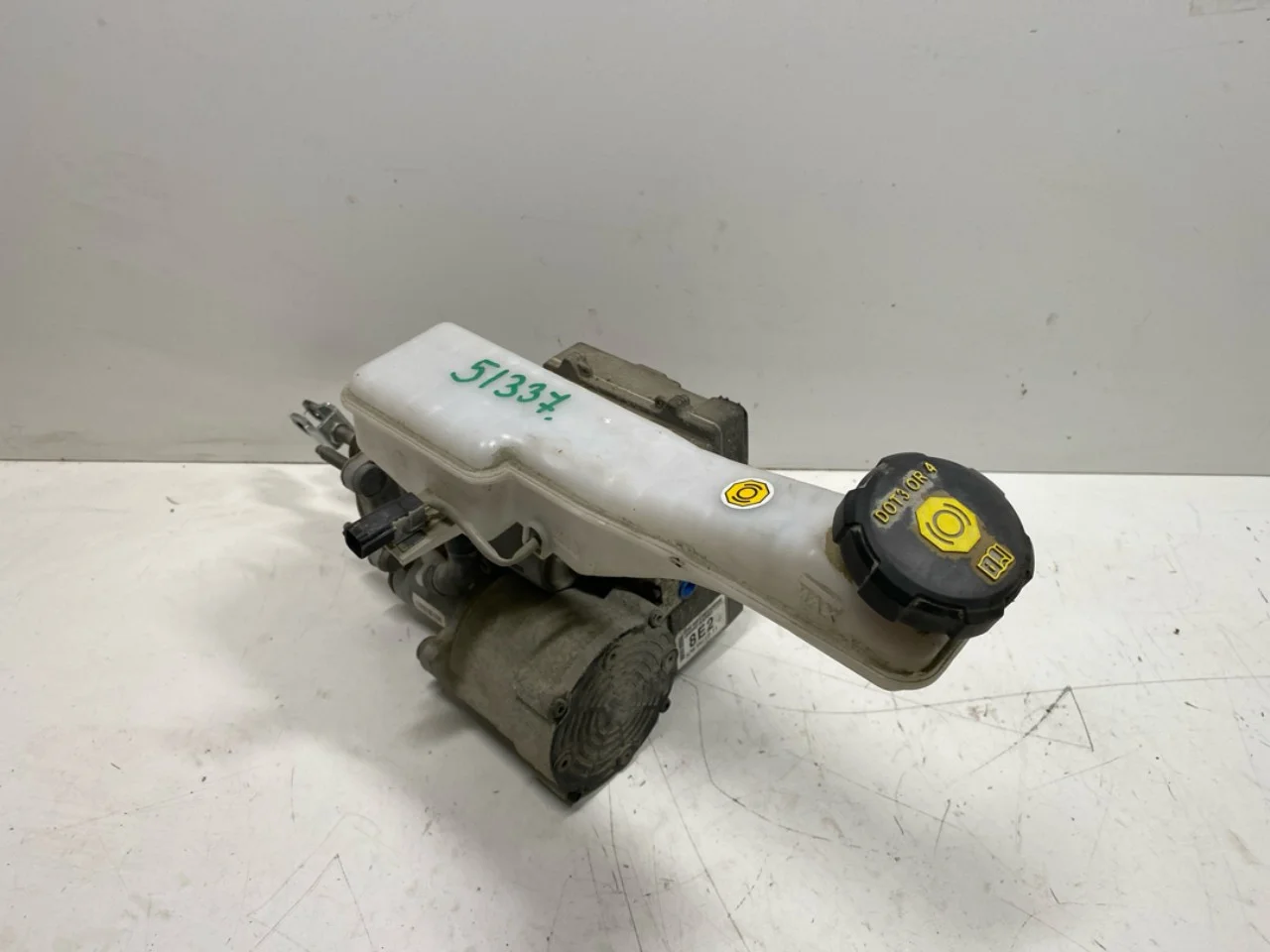 Hyundai KONA / ELECTRIC 2018-23 ABS hydraulic unit view 2