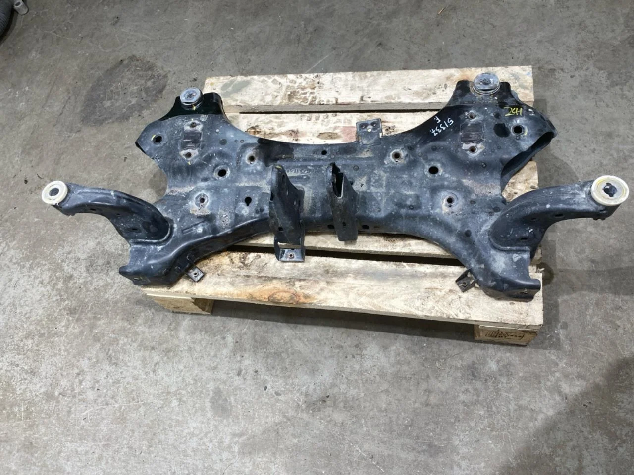 Hyundai KONA / ELECTRIC 2018-23 Front subframe view 4