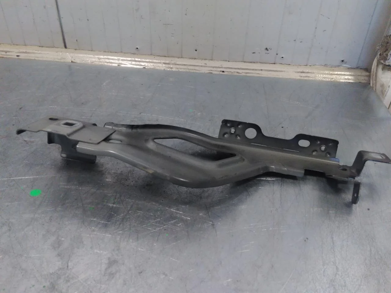 Mercedes EQS SUV X296 2022- Front left fender view 2