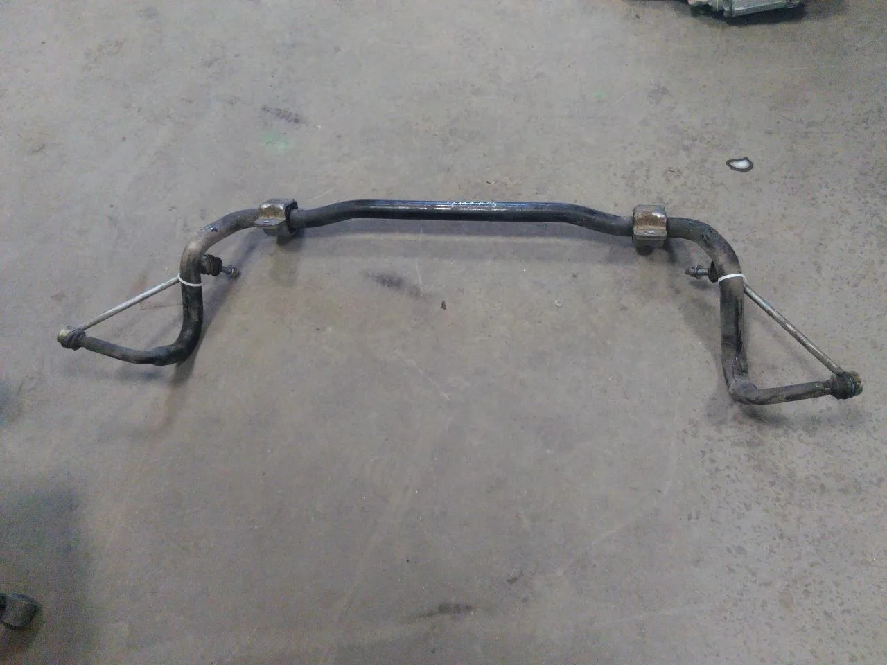 Mercedes EQS SUV X296 2022- Front stabilizer bar