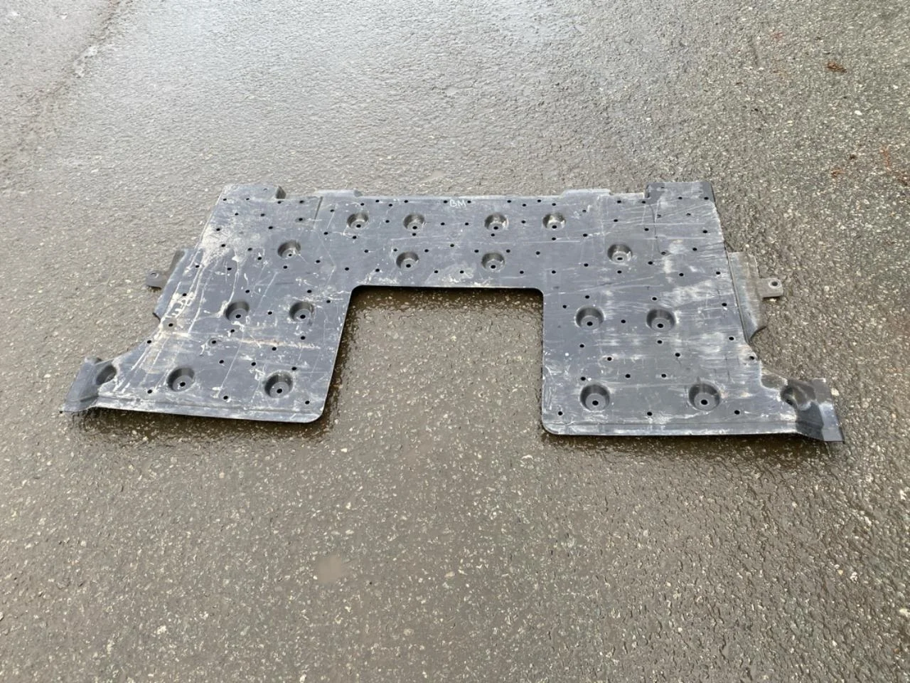 Nissan ARIYA 2021- Underbody protection plate (engine/gearbox/floor)