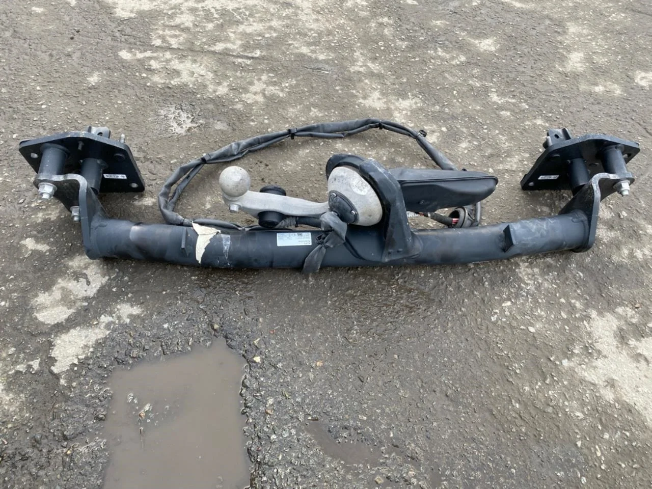 Mercedes EQS SUV X296 2022- Tow bar view 2