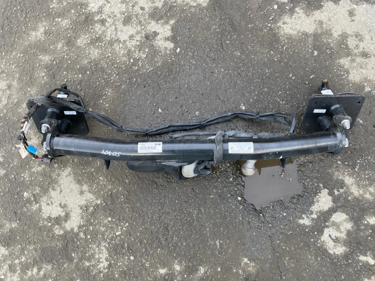 Mercedes EQS SUV X296 2022- Tow bar view 3