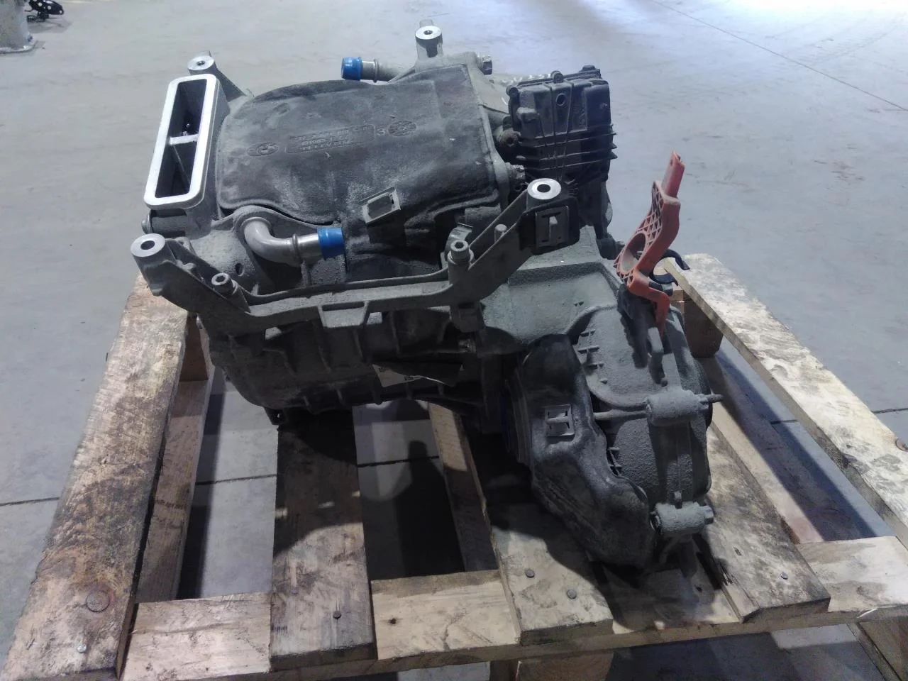 BMW I3 I01 2013-22 Elektromos motor, hátsó nézet 3