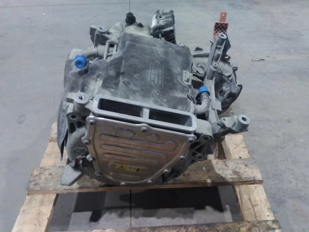 BMW I3 I01 2013-22 Elektromos motor, hátsó nézet 4