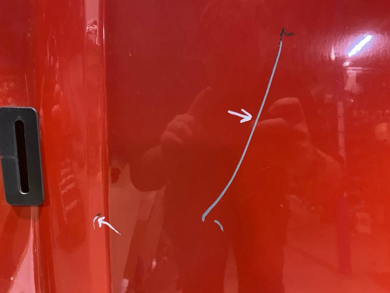 Maxus EV80 2019-> Van rear door, left view 3