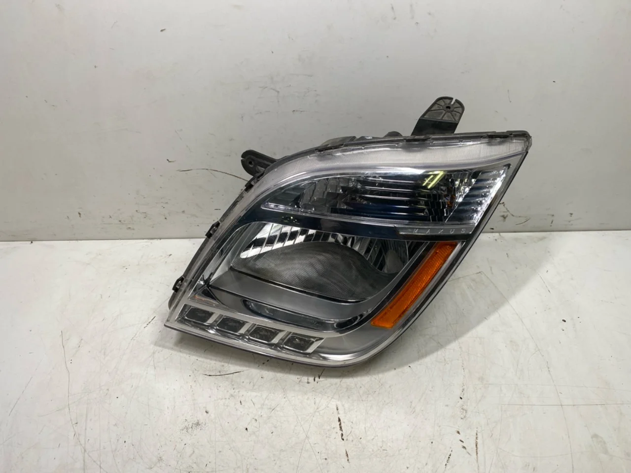 Maxus EV80 2019-> Fényszóró, bal