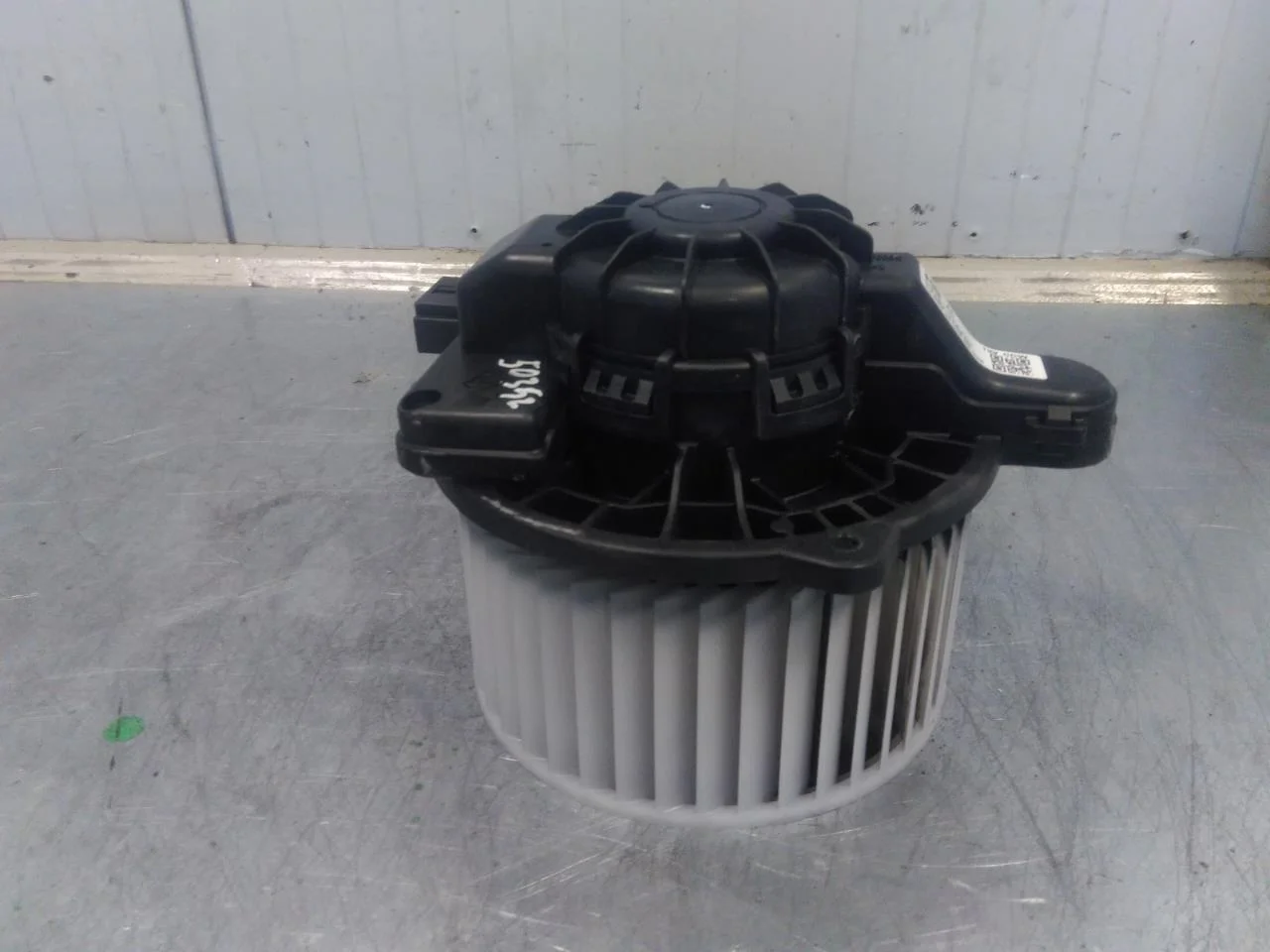 Hyundai IONIQ AE 2017-22 Fűtésventilátor motor nézet 2