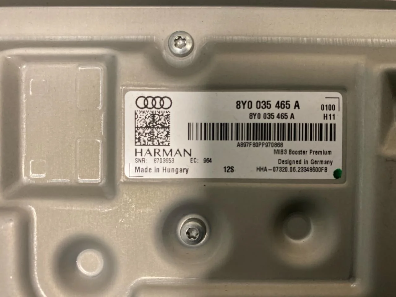 Audi Q4 E-TRON FZ 2021- Rádió / hifi erősítő nézet 4