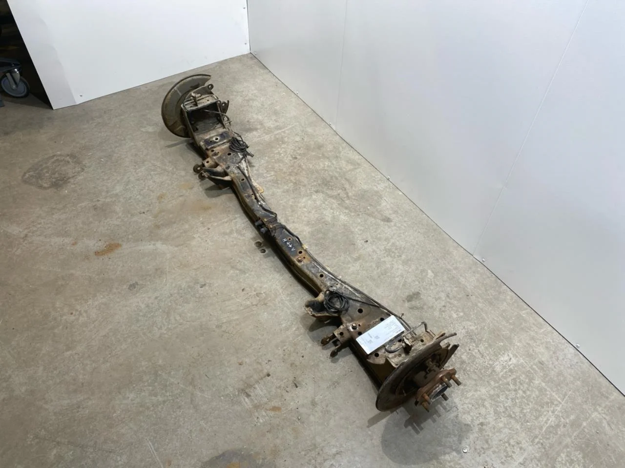 Nissan E-NV200 / EVALIA Rear suspension, other view 3