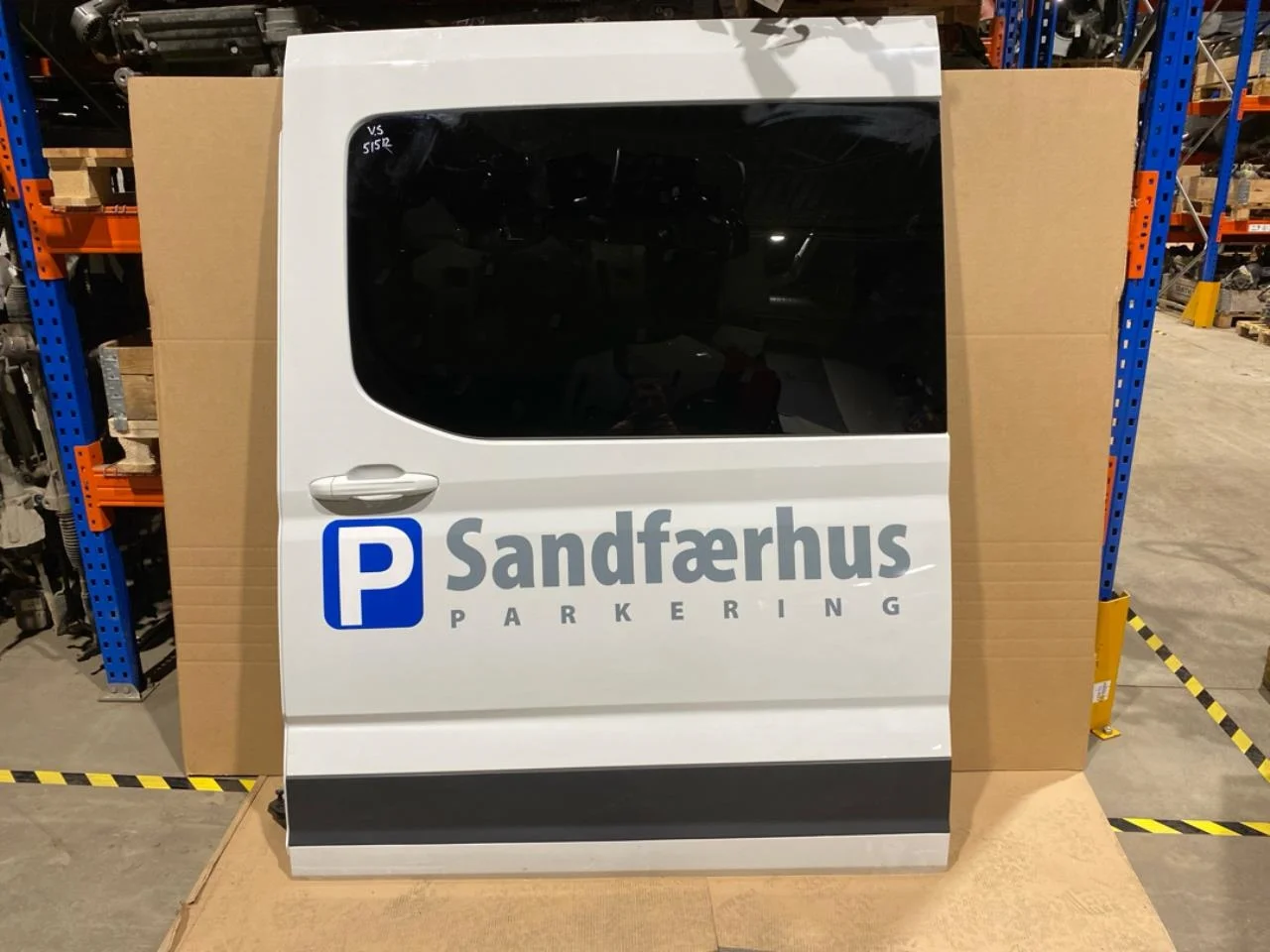 Maxus E-DELIVER9 2022- Left sliding door