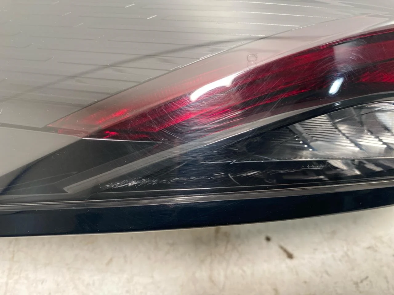 Nissan ARIYA 2021- Hátsó lámpa, bal nézet 2
