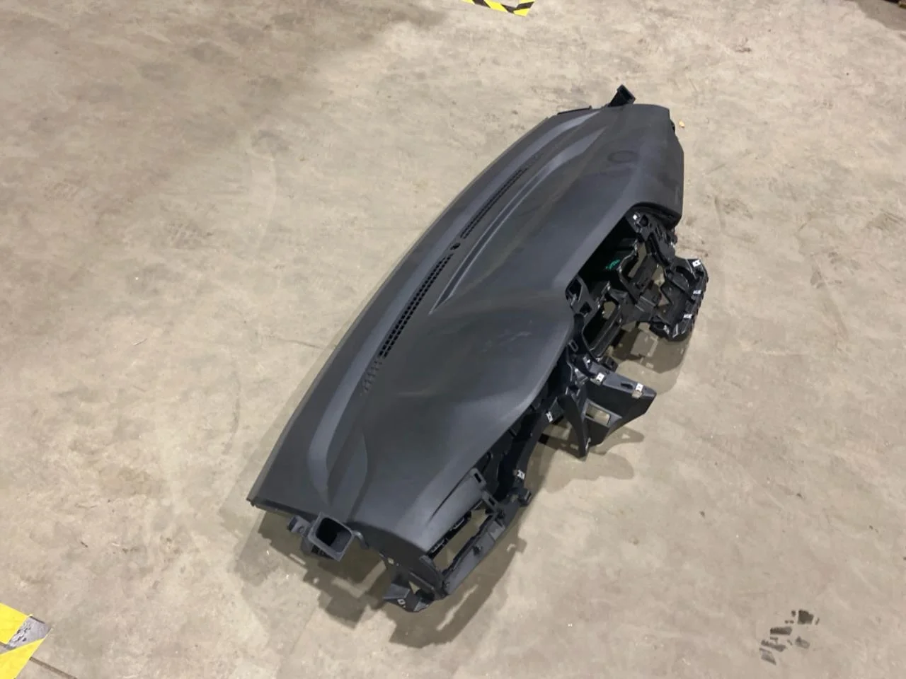 Maxus E-DELIVER9 2022- Műszerfal nézet 3